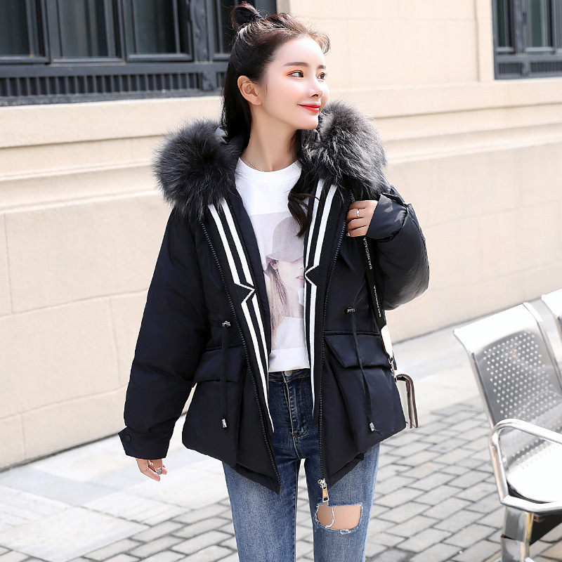 韩版时尚短款蓬蓬面包服棉服 袖口拼接造型设计