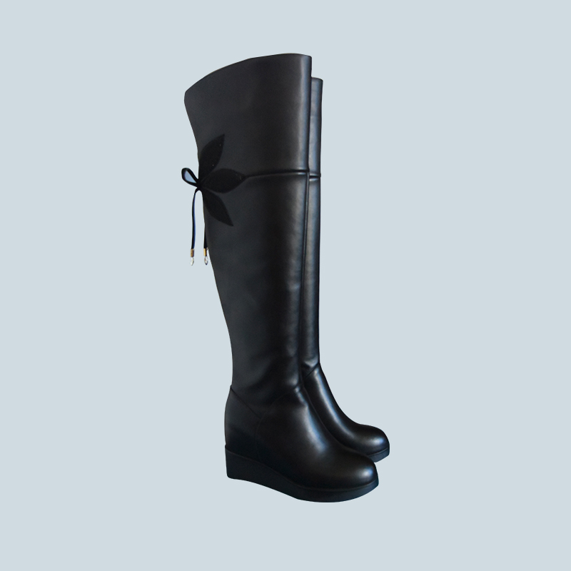 黄灵鸟 2017冬季新款女鞋 黑色长款内增高时装靴6502 牛皮材质